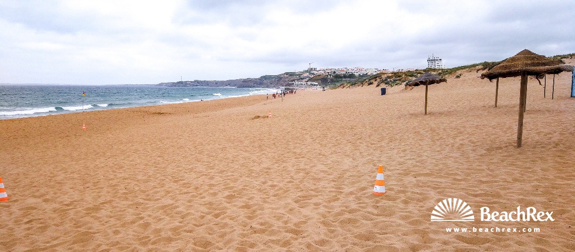 Portugal - Lisboa -  Lourinhã - Praia Areal Sul