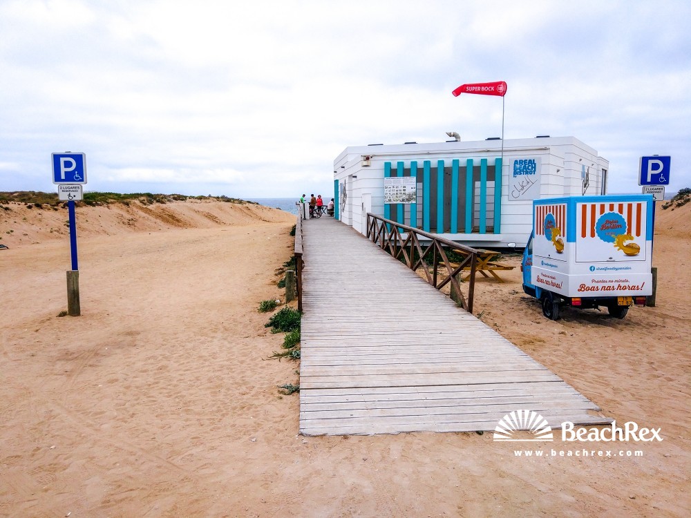Portugal - Lisboa -  Lourinhã - Praia Areal Sul