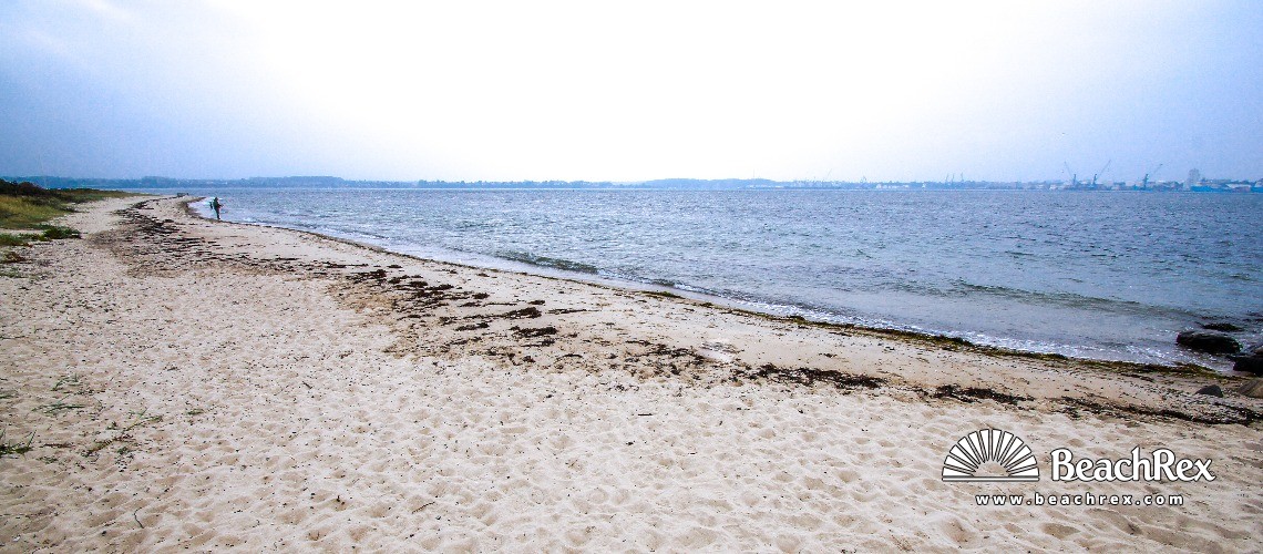 Denmark - Syddanmark - Funen -  Middelfart - Strand Strib