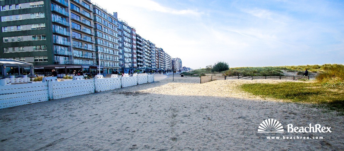 Belgium - WestVlaanderen -  Nieuwpoort - Strand Zonnebloem