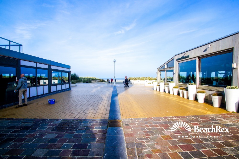 Belgium - WestVlaanderen -  Nieuwpoort - Strand Zonnebloem