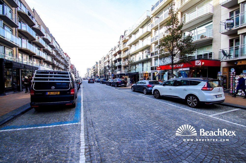 Belgium - WestVlaanderen -  Nieuwpoort - Strand Zonnebloem
