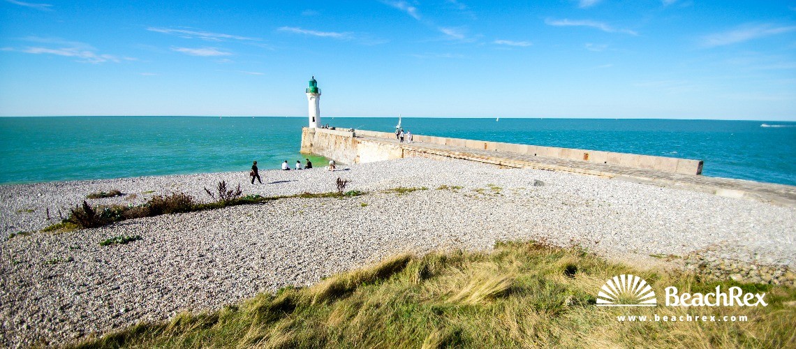 France - Normandie -  Saint-Valery-en-Caux - Plage Valery en Caux