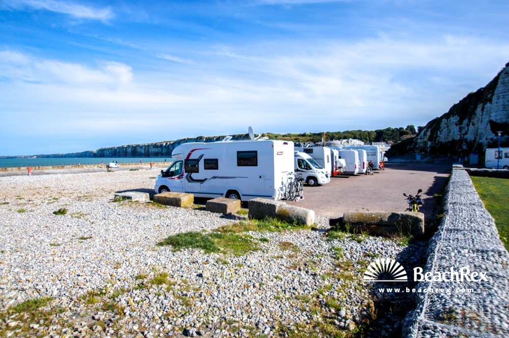 France - Normandie -  Saint-Valery-en-Caux - Plage Valery en Caux
