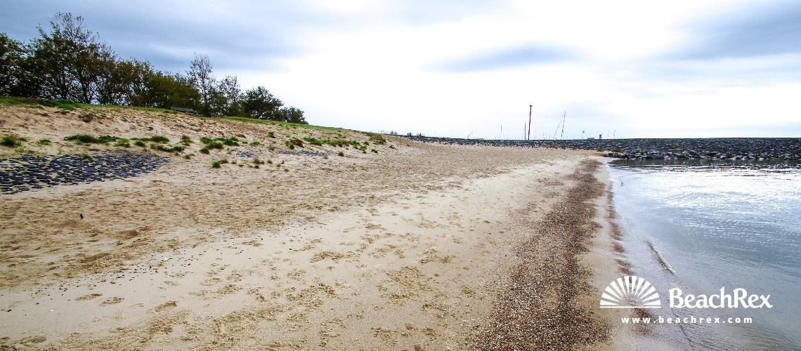 Netherlands - Friesland -  Stavoren - Strand Stavoren