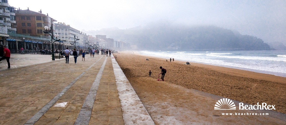 Spain - País Vasco -  Zarautz - Playa De Zarautz